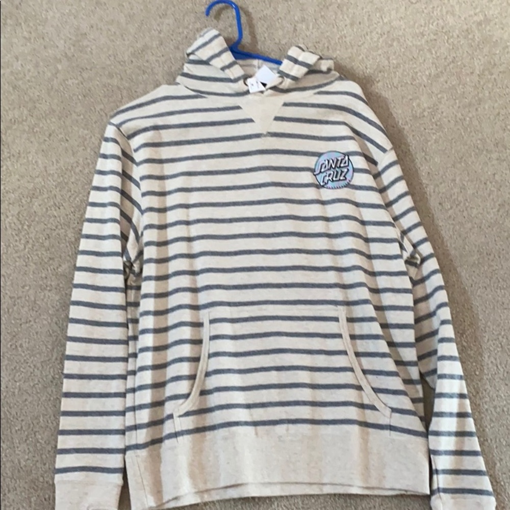 Santa Cruze pullover